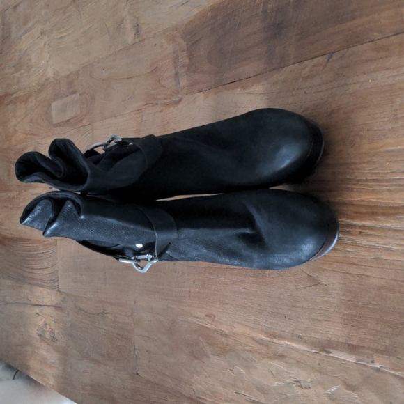 Nine West platform heel boots - Picture 3 of 5